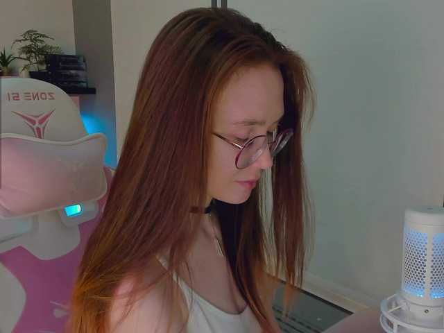 Емитувани слики од екранот hee_jin