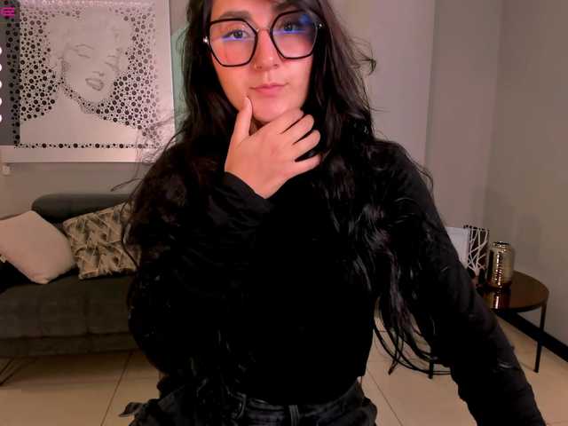Емитувани слики од екранот HelenCraft