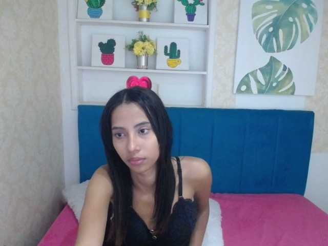 Емитувани слики од екранот HellenBrown