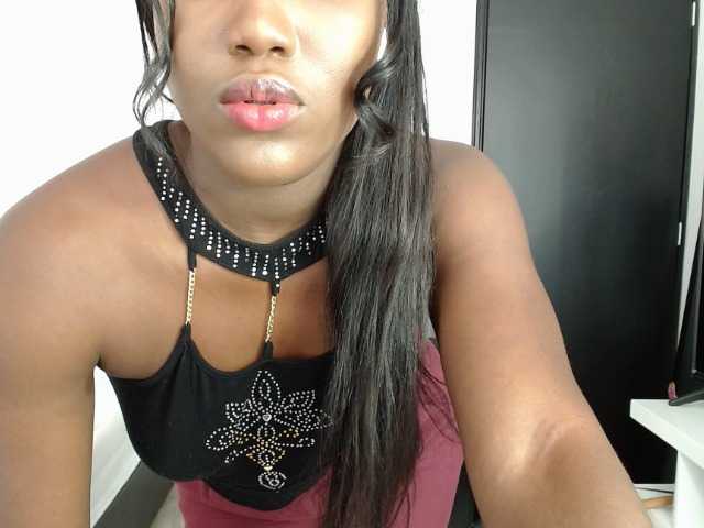 Емитувани слики од екранот hellenjhonson