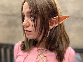 Еротски видео разговор Hello-alisa