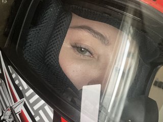 Еротски видео разговор HelmetGirl