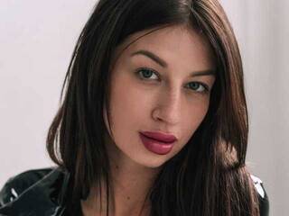 Еротски видео разговор Here-Is-Lana