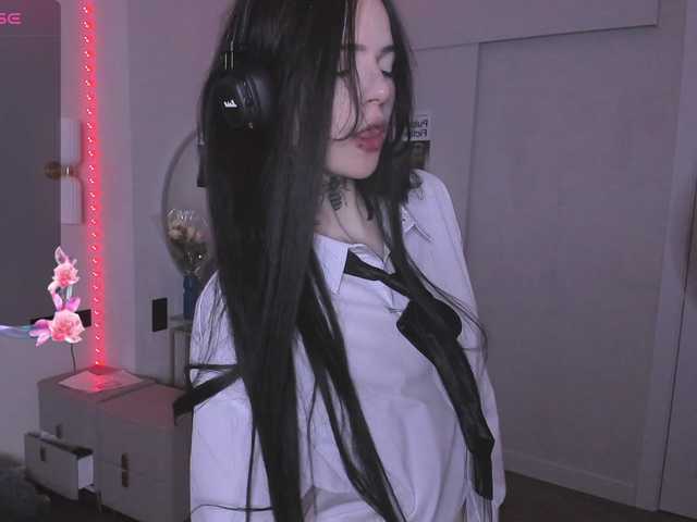 Емитувани слики од екранот HeyKylie