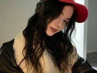 Еротски видео разговор Hi-Kylie