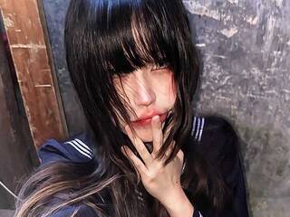 Еротски видео разговор Hi-Mika