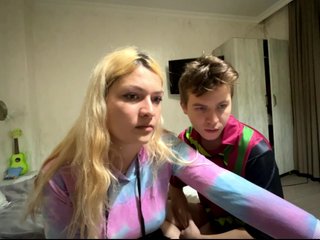 Еротски видео разговор Hikkiii