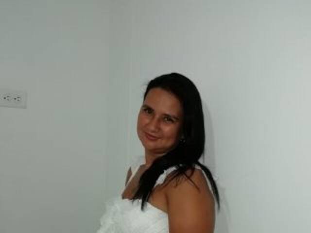 Фотографија на профилот hilarysex1