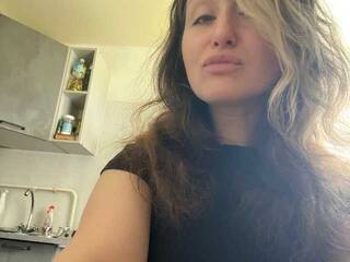 Еротски видео разговор Hitraya31