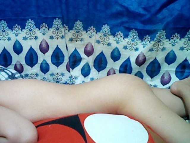 Емитувани слики од екранот HornyGirl69xx