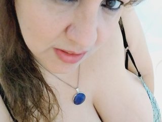 Еротски видео разговор HOTBABYSUCKS1