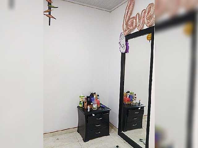 Фотографија на профилот HotCaroline