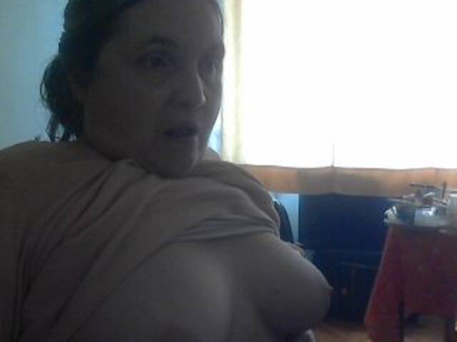 Емитувани слики од екранот Hotcutiefun