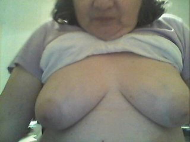 Емитувани слики од екранот Hotcutiefun