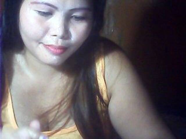 Емитувани слики од екранот HotMommaxx