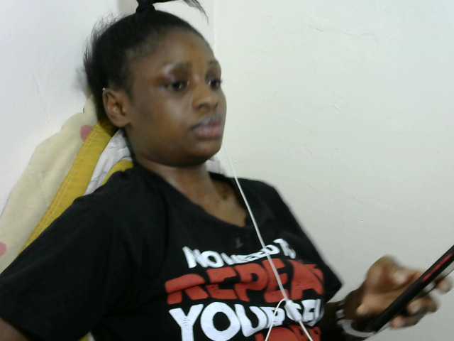 Емитувани слики од екранот hotprincess10