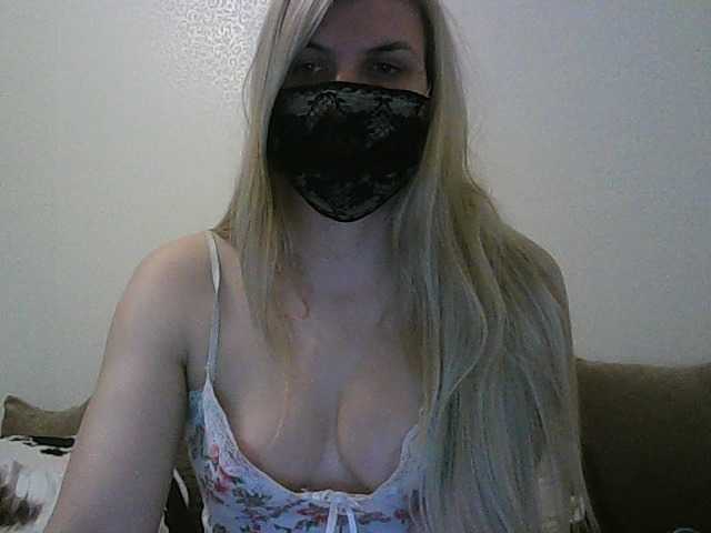 Емитувани слики од екранот Hot-stuff-4u