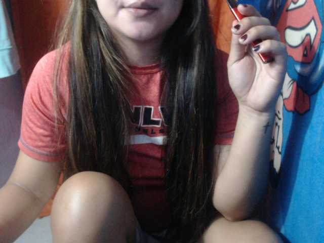 Емитувани слики од екранот hottiesgirl