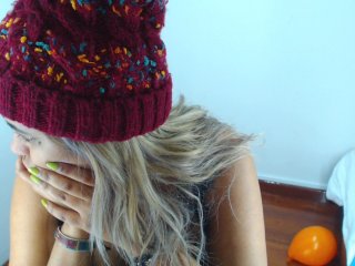 Емитувани слики од екранот hottiesol