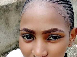 Еротски видео разговор Hottycharii