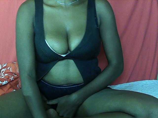 Емитувани слики од екранот sexy-frayah