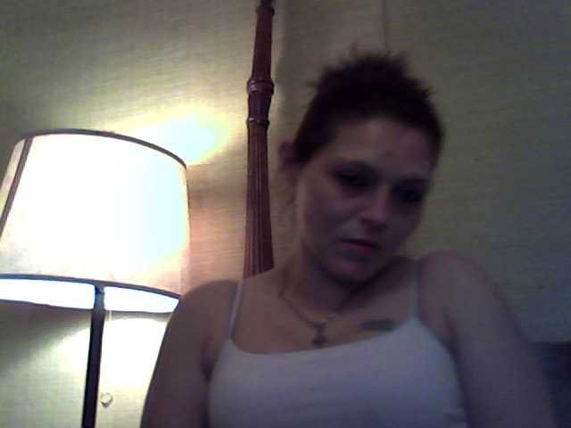 Емитувани слики од екранот IBTHASHiiT