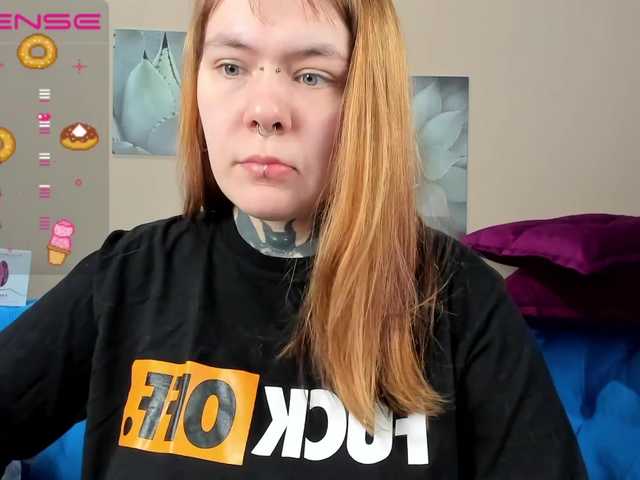 Емитувани слики од екранот Icewomanx