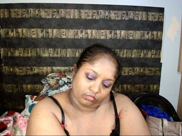 Емитувани слики од екранот Indiantasha