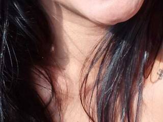 Еротски видео разговор Indiasuh