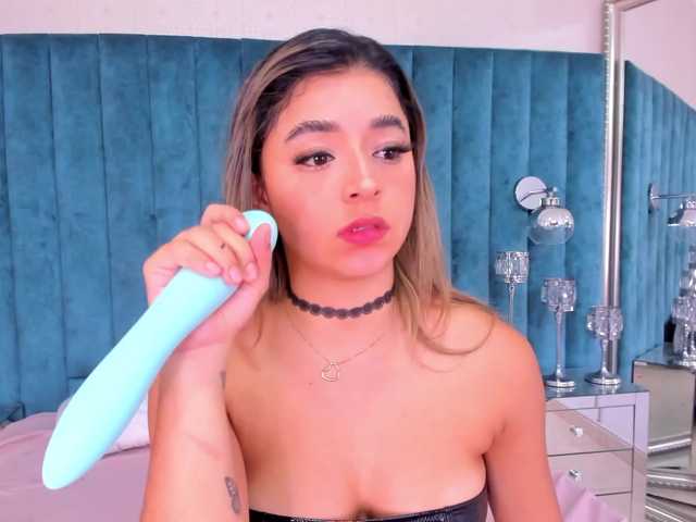 Фотографии IreneGreenn ❤️ spit + boobs out ❤️ [195 tokens left] cute young latina needs a punishment. Let's get dirty! I'm your babygirl ❤️❤️!!! #cute #spit #hairy #ahegao #anal @total