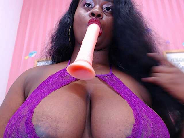 Фотографии irisbrown Hello guys! happy day lets make some tricks and #cum with me and play with my #toys #dildo #lovense #ebony #ebano #fuck my #pussy