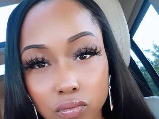 Еротски видео разговор ItsChanelHope