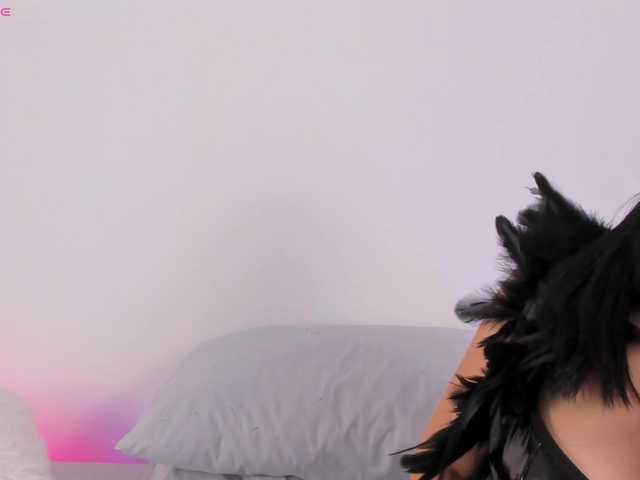 Емитувани слики од екранот IvonneDuarte