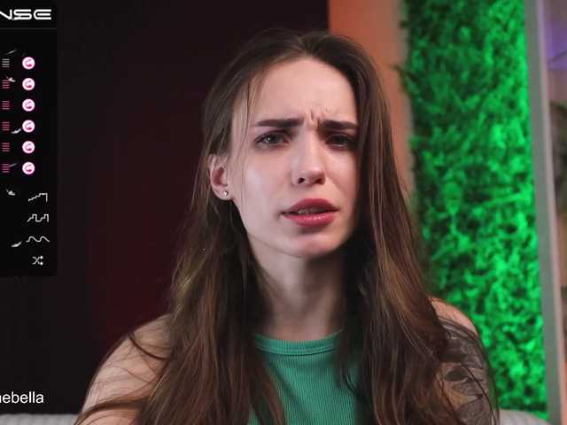 Емитувани слики од екранот BabyYoda