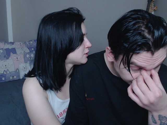 Емитувани слики од екранот jackoffjillss