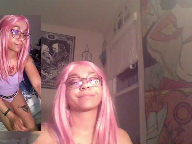 Емитувани слики од екранот Nebulareign