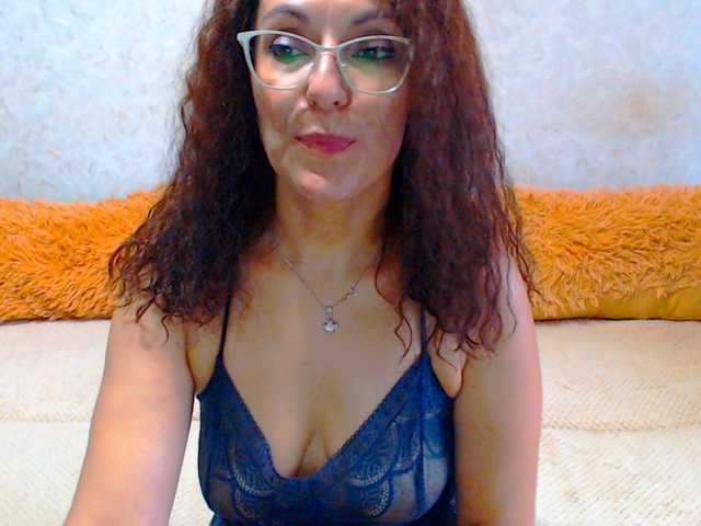 Емитувани слики од екранот JanetteKitty