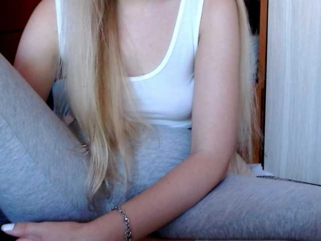 Емитувани слики од екранот jasmiehot69