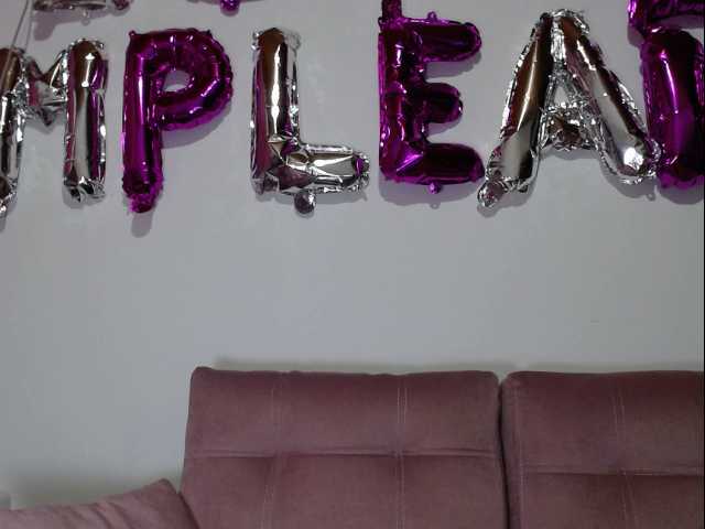 Емитувани слики од екранот Jessyllyn