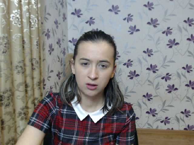 Емитувани слики од екранот Jezza-Belle