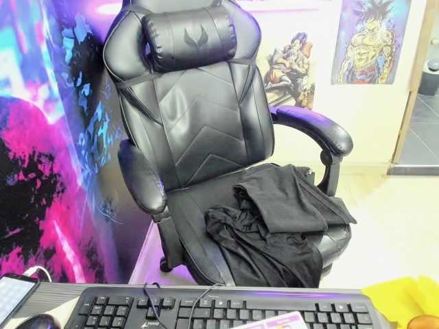 Емитувани слики од екранот JimenaSmithX