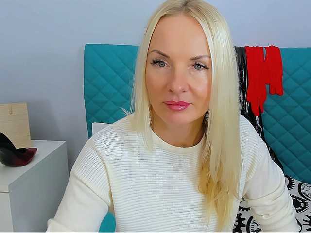 Емитувани слики од екранот JoanaLovely
