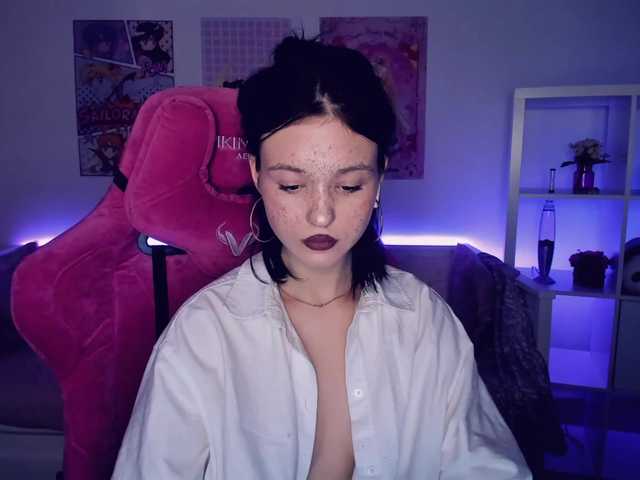 Емитувани слики од екранот JoaneMoris