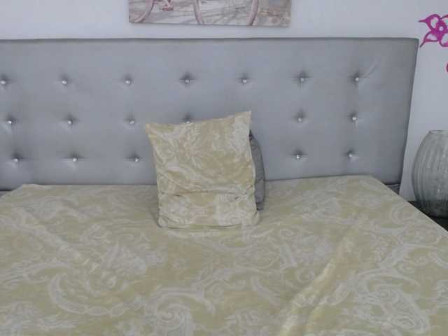 Емитувани слики од екранот JoanPolyy