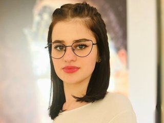 Еротски видео разговор Jolie-FUN