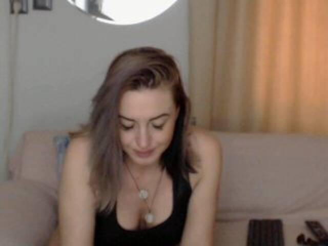 Емитувани слики од екранот BadKarmaah