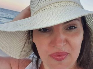 Еротски видео разговор JolieDiane