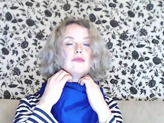 Емитувани слики од екранот JosephineG