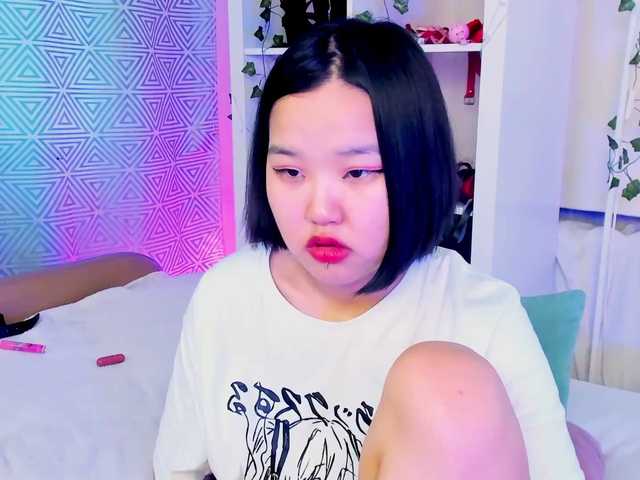 Емитувани слики од екранот JoyaJung