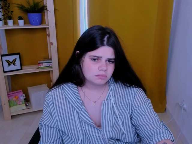 Емитувани слики од екранот JoyOnee